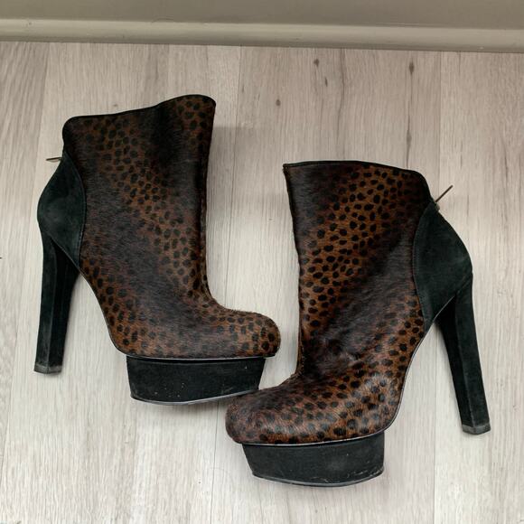 Pelle Moda Cowhide Platform Heels 6 - Picture 1 of 6
